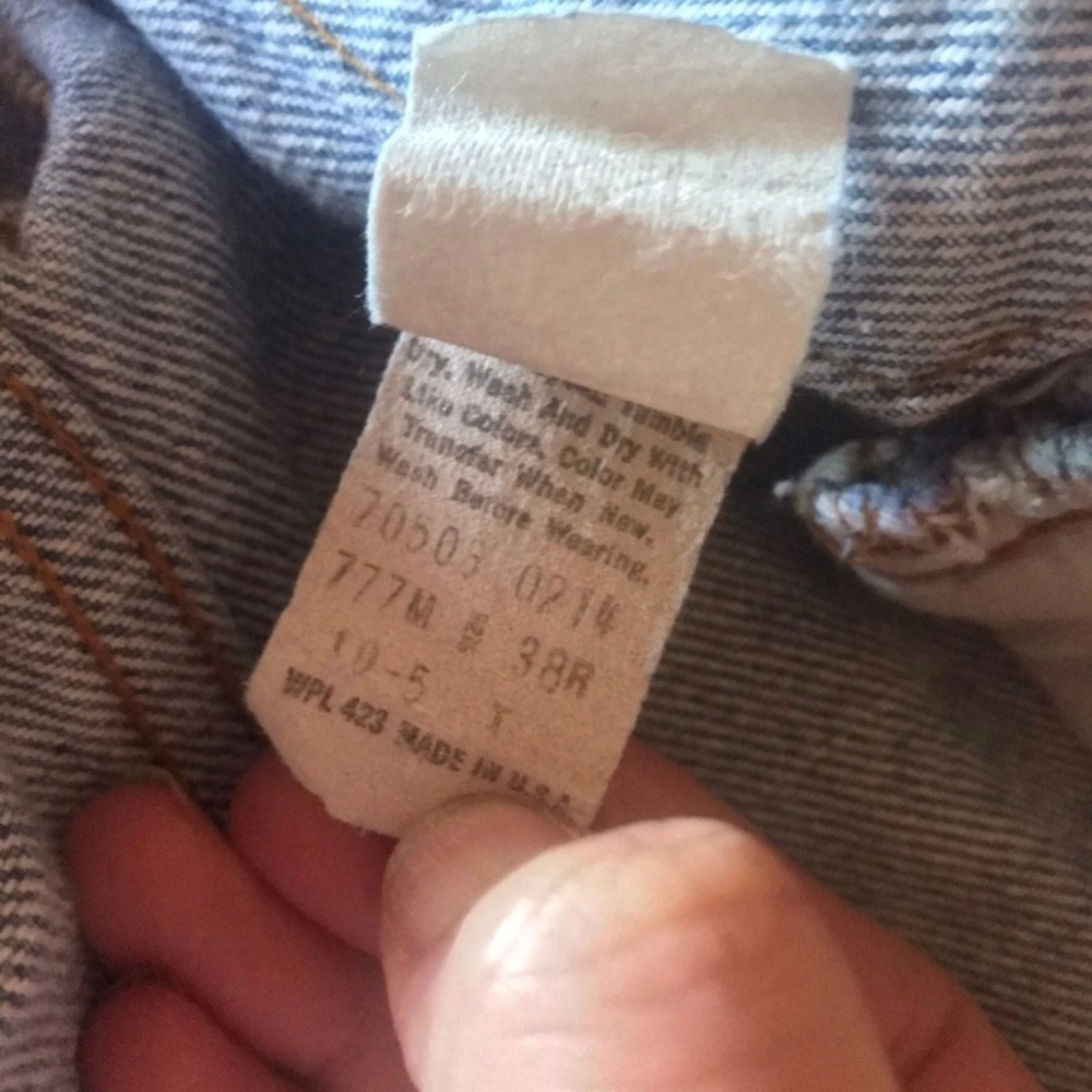 Vintage Levi’s Jean Trucker Jacket - Picture 9 of 9